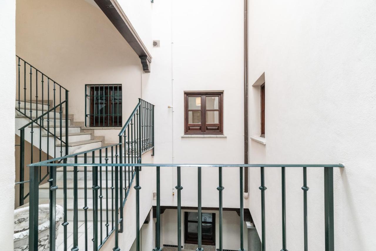Moderno Apartamento Centro De Granada 2 Экстерьер фото